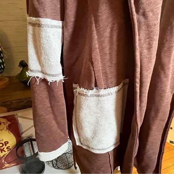 POL Open Front Long Cardigan Brown Cream Pockets Long Sleeve Womens Size Medium - Picture 4 of 8